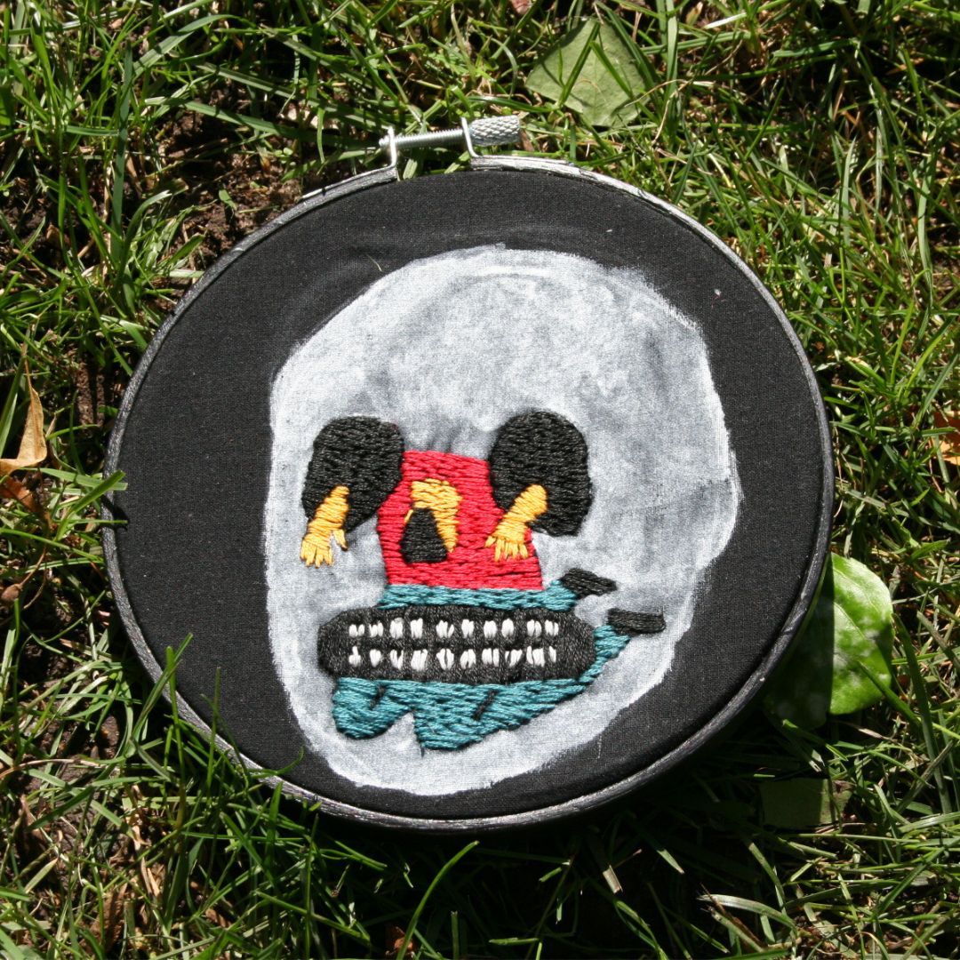 Hanging Head Skull // 6"