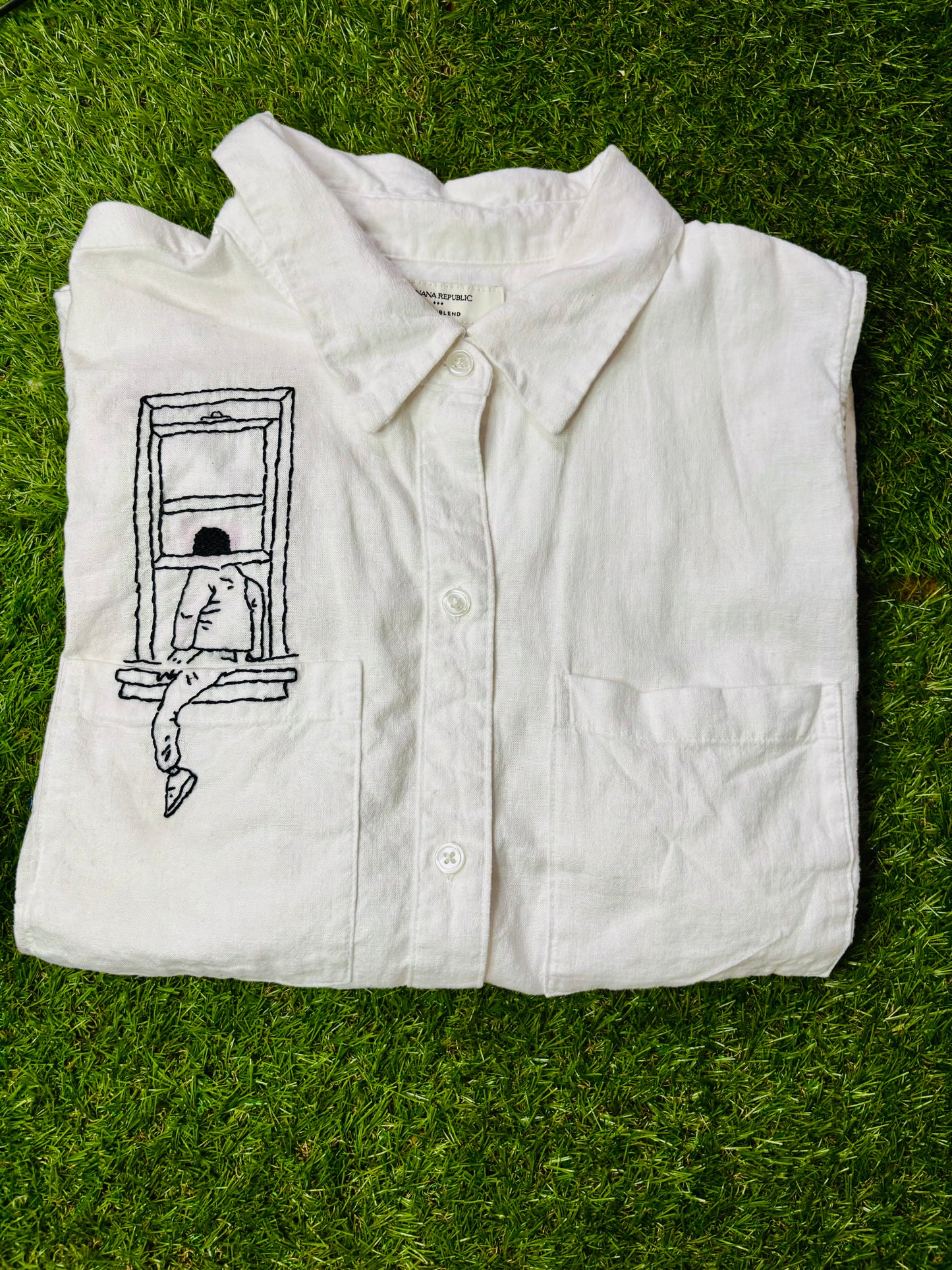 Smooth Criminal Hand Embroidered Buttondown